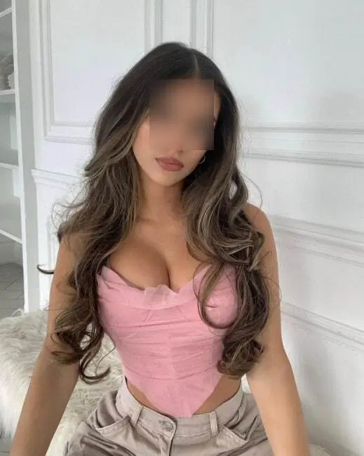 trusted mumbai call girl for private companionship