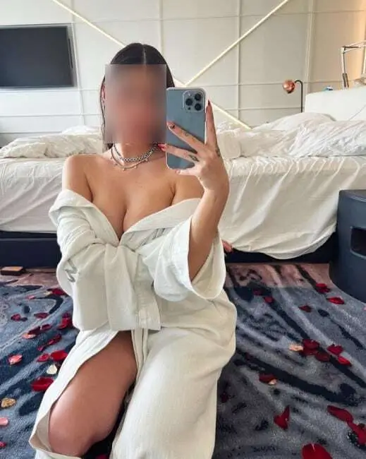 verified call girls in mumbai for discreet meetings